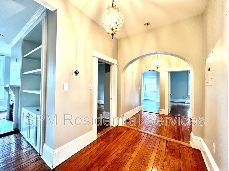 Charming 2 bedroom apartment! property image