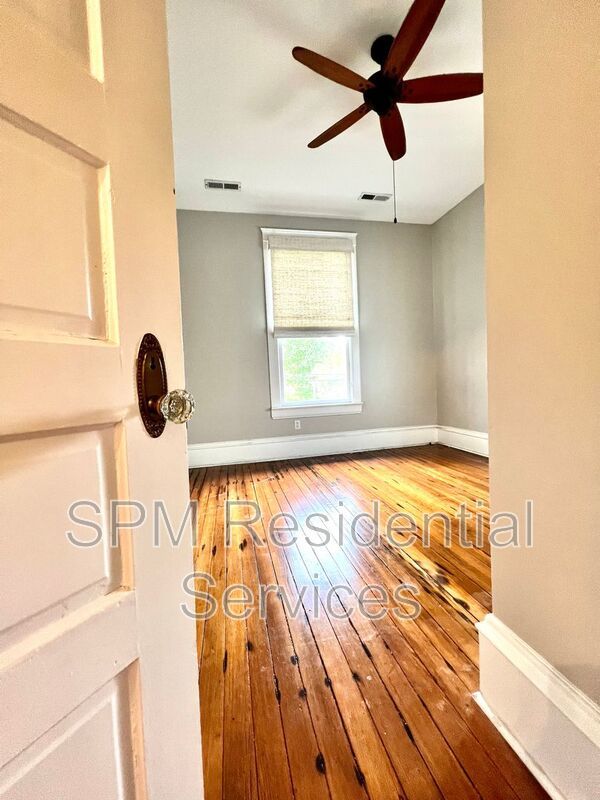 Charming 2 bedroom apartment! property image