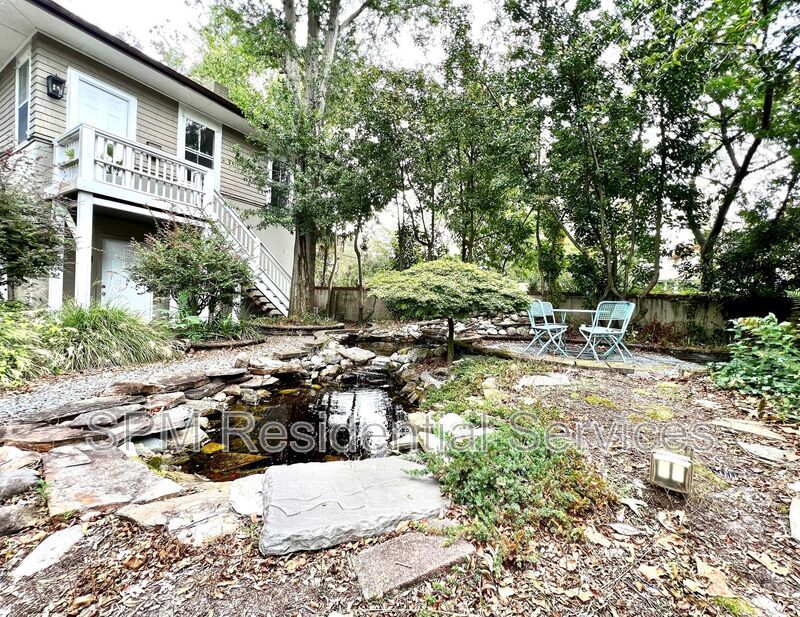 Charming 2 bedroom apartment! property image