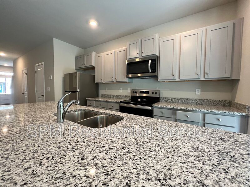 Ibis Landing - Open Concept, Two Story Townhome, Washer & Dryer Included, property image