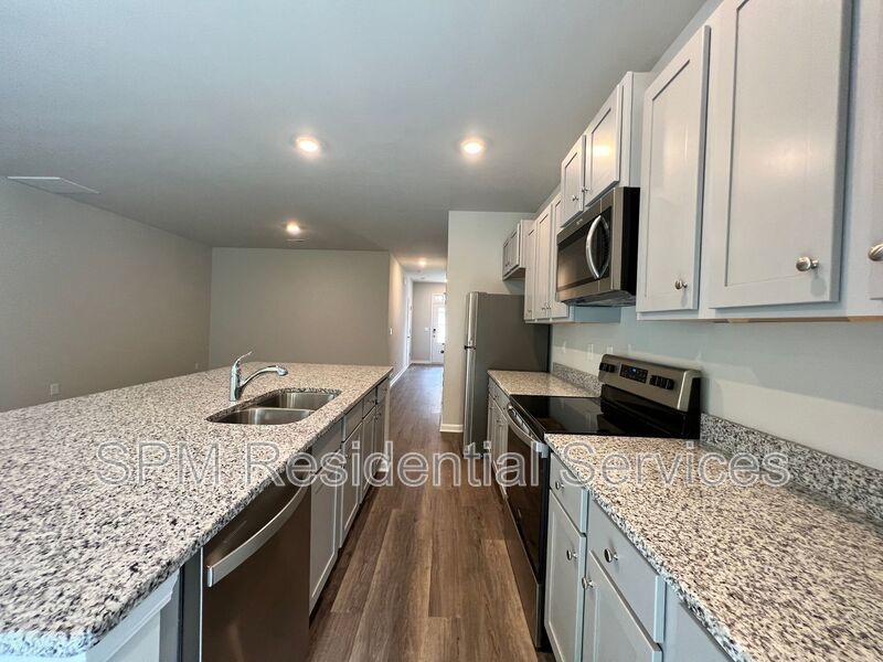 Ibis Landing - Open Concept, Two Story Townhome, Washer & Dryer Included, property image