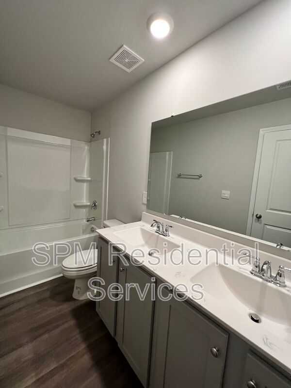 Ibis Landing - Open Concept, Two Story Townhome, Washer & Dryer Included, property image