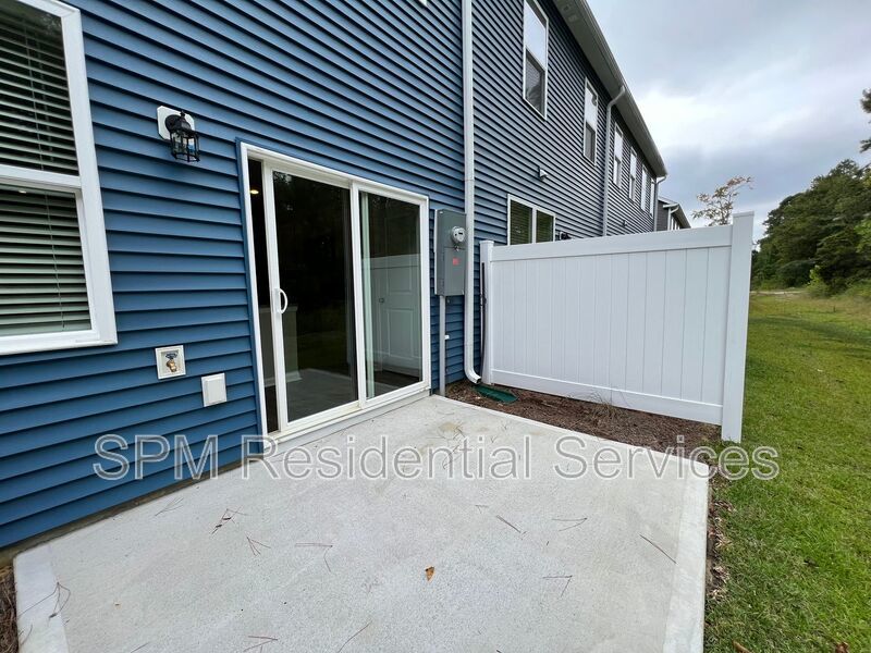 Ibis Landing - Open Concept, Two Story Townhome, Washer & Dryer Included, property image