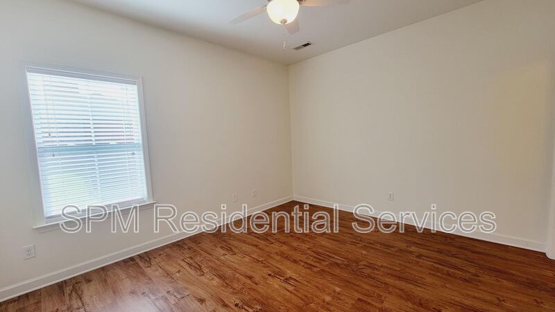5012 Barefoot Dr property image