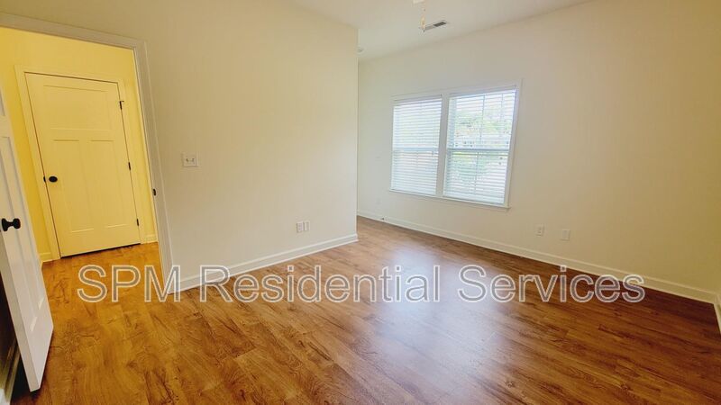 5012 Barefoot Dr property image