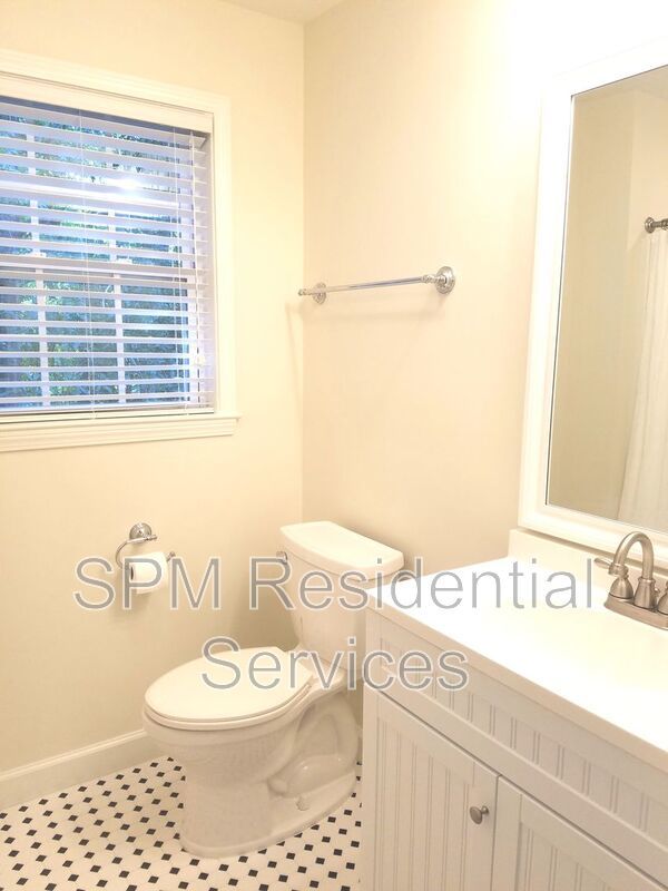 4905 Maple Ave property image