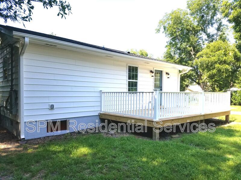 4905 Maple Ave property image