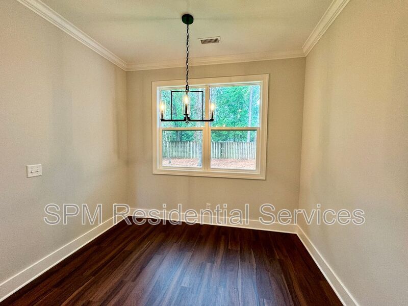 1121 Echo Dr NE property image