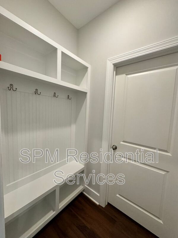 1121 Echo Dr NE property image