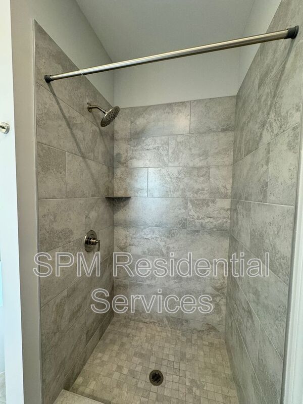 1121 Echo Dr NE property image