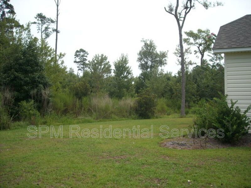 3 Bedroom in Quiet neighborhood in Belvedere Plantation. property image