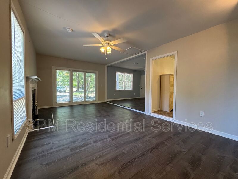 Kings Grant - Located within 6.5 Miles of UNCW, ILM Airport, and Wrightsville Beach property image