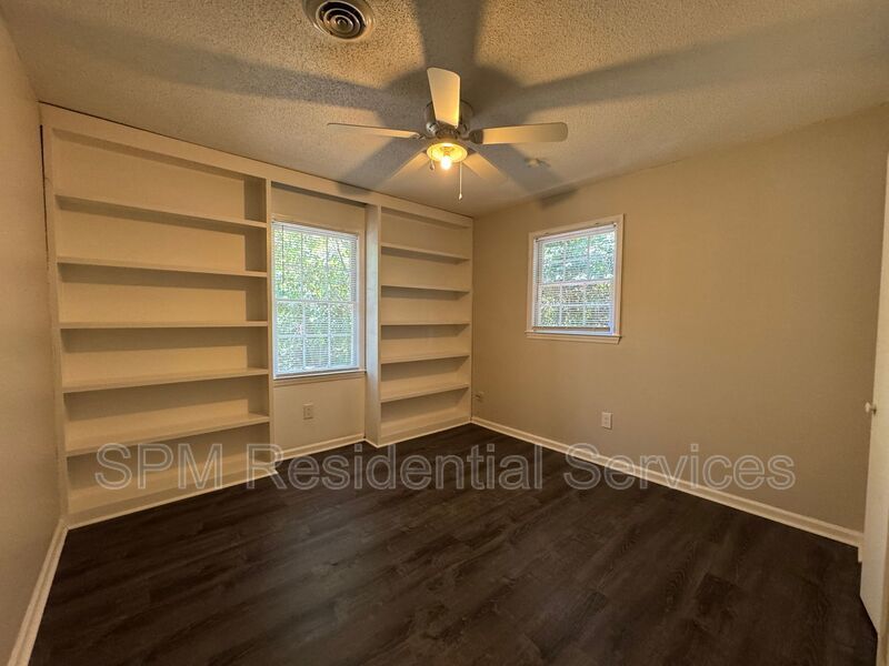 Kings Grant - Located within 6.5 Miles of UNCW, ILM Airport, and Wrightsville Beach property image