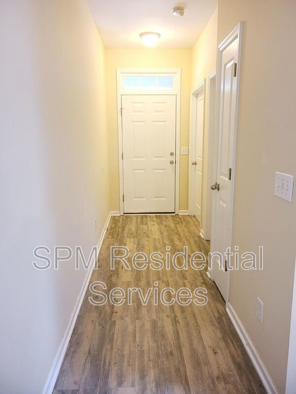 Close to UNCW and Wrightsville Beach. property image