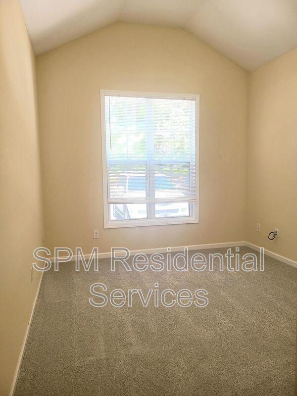 Close to UNCW and Wrightsville Beach. property image
