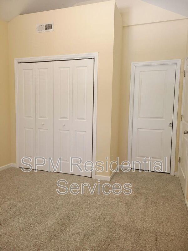 Close to UNCW and Wrightsville Beach. property image