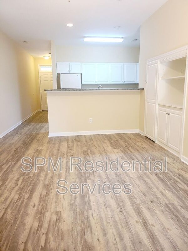 Close to UNCW and Wrightsville Beach. property image