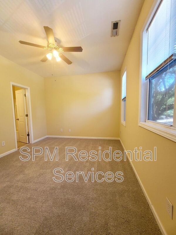 Close to UNCW and Wrightsville Beach. property image