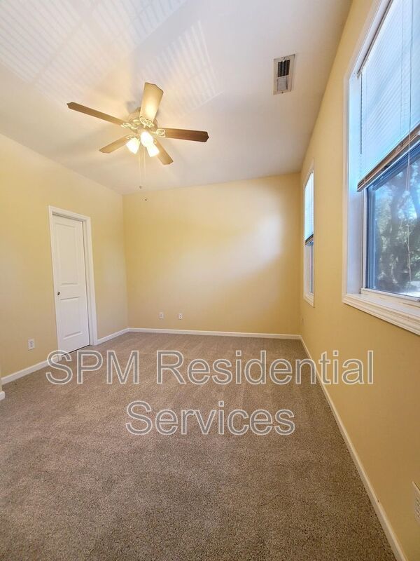 Close to UNCW and Wrightsville Beach. property image