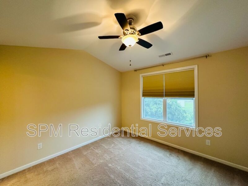 Charming 2 Bed / 2 Bath Townhouse minutes from Carolina Beach property image