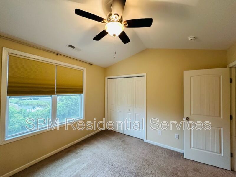 Charming 2 Bed / 2 Bath Townhouse minutes from Carolina Beach property image
