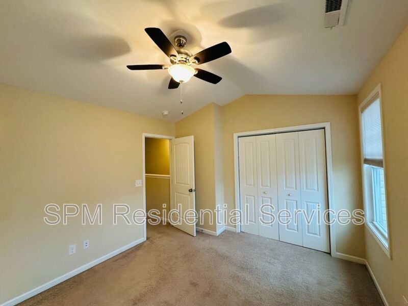 Charming 2 Bed / 2 Bath Townhouse minutes from Carolina Beach property image