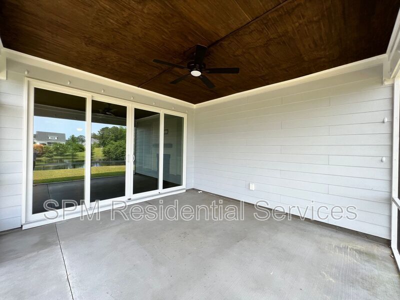 4 Bedroom in Quiet neighborhood in Wyndwater property image