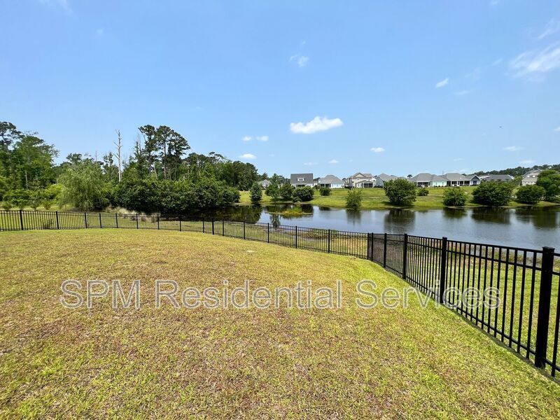 4 Bedroom in Quiet neighborhood in Wyndwater property image