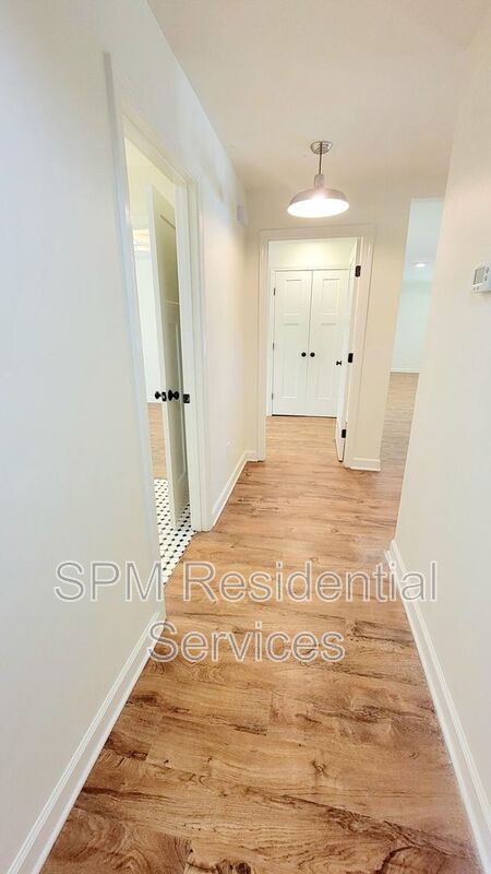 Walking distance to UNCW! property image