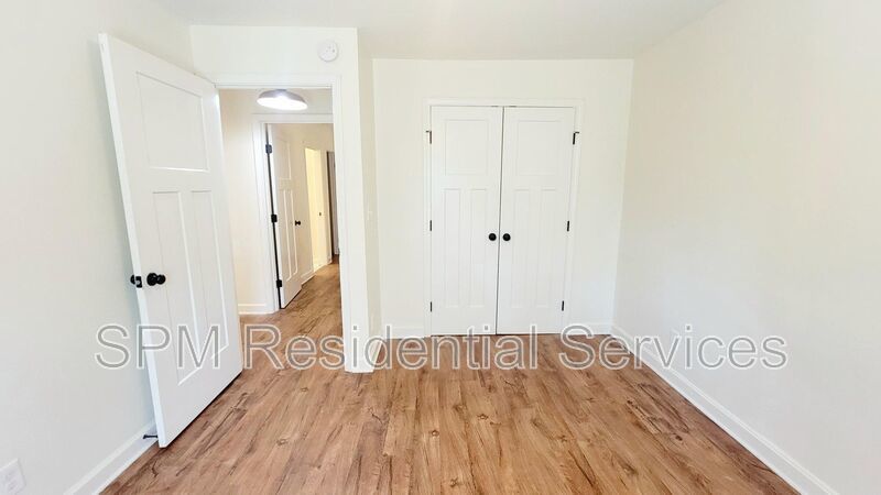 Walking distance to UNCW! property image