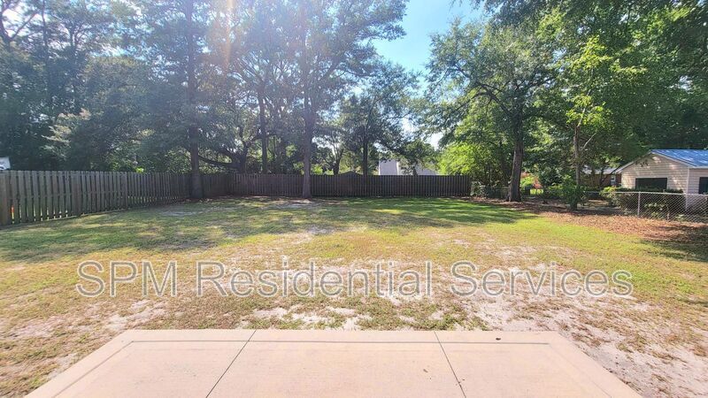 Walking distance to UNCW! property image