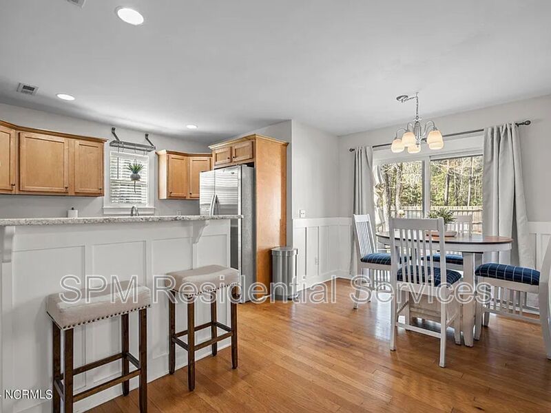 Belvedere Plantation - Fully Fenced Backyard, Two Car Garage, Washer & Dryer Included property image