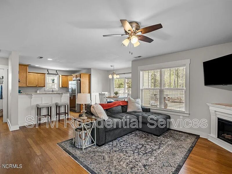 Belvedere Plantation - Fully Fenced Backyard, Two Car Garage, Washer & Dryer Included property image
