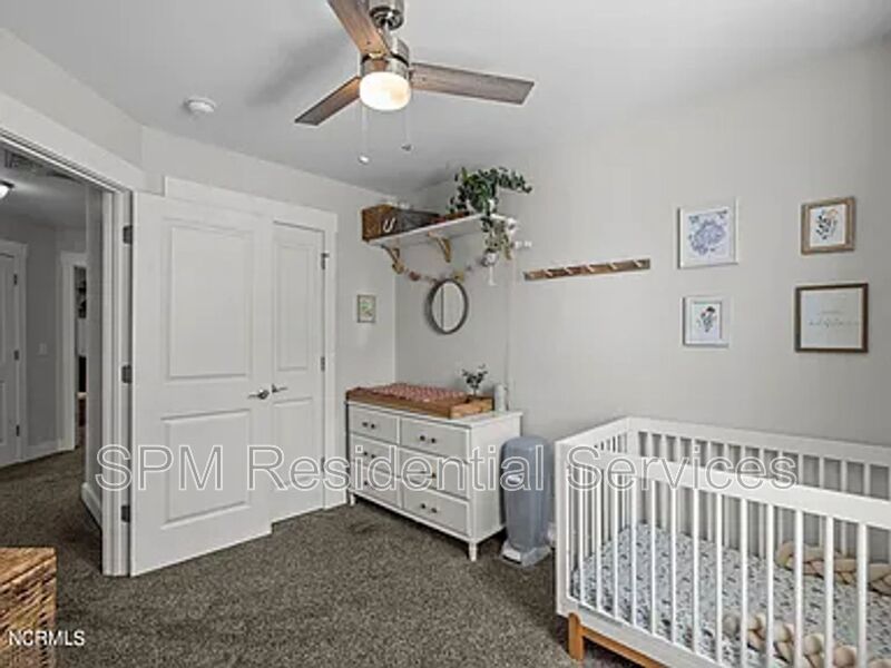 Belvedere Plantation - Fully Fenced Backyard, Two Car Garage, Washer & Dryer Included property image