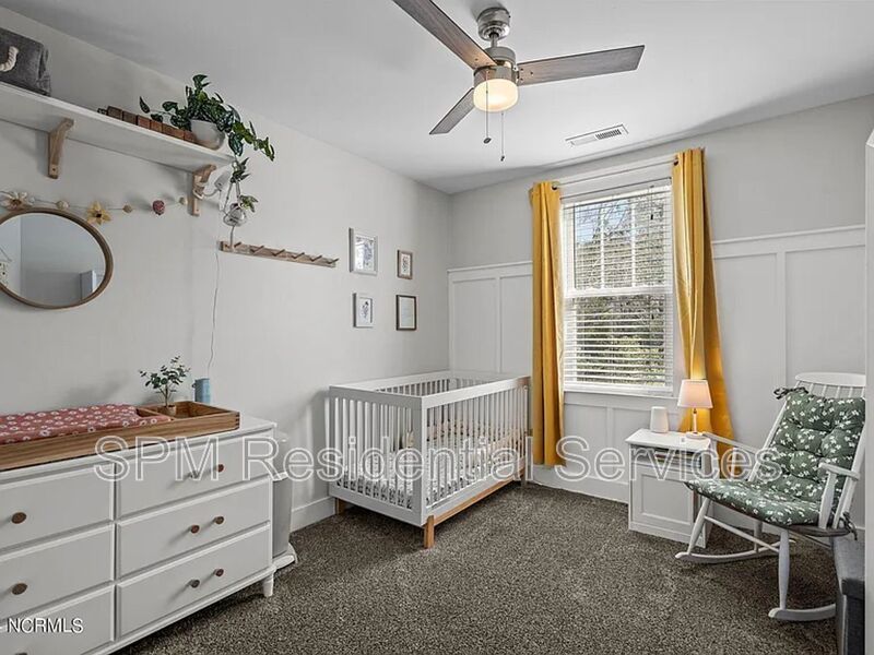 Belvedere Plantation - Fully Fenced Backyard, Two Car Garage, Washer & Dryer Included property image