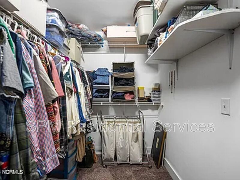 Belvedere Plantation - Fully Fenced Backyard, Two Car Garage, Washer & Dryer Included property image