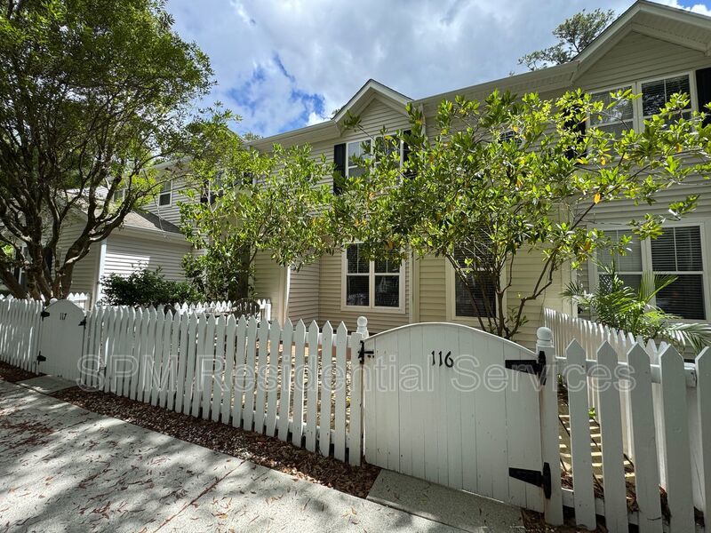 Forrest Cove -  Within 3 Miles of UNCW & Wrightsville beach, Community Pool, Washer & Dryer Included property image