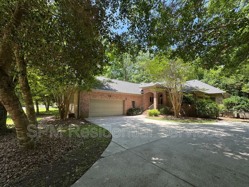 Pelican Reef - Community Pool, Washer & Dryer Included, Bonus Storage Shed property image