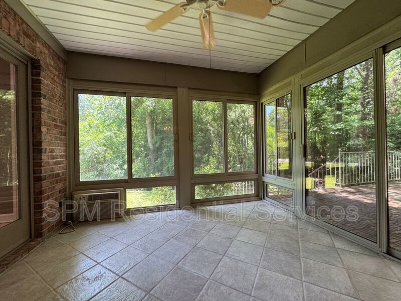 Pelican Reef - Community Pool, Washer & Dryer Included, Bonus Storage Shed property image