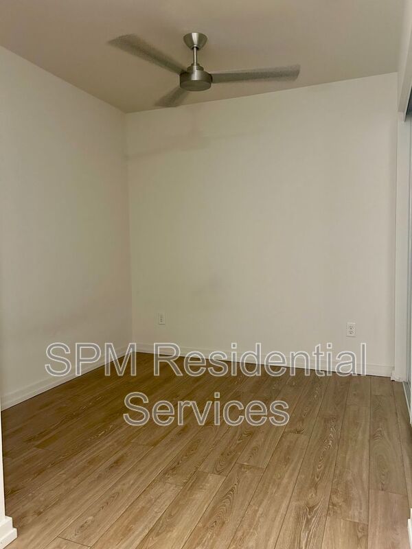 3rd Floor, Studio, Downtown, Close to CFCC property image