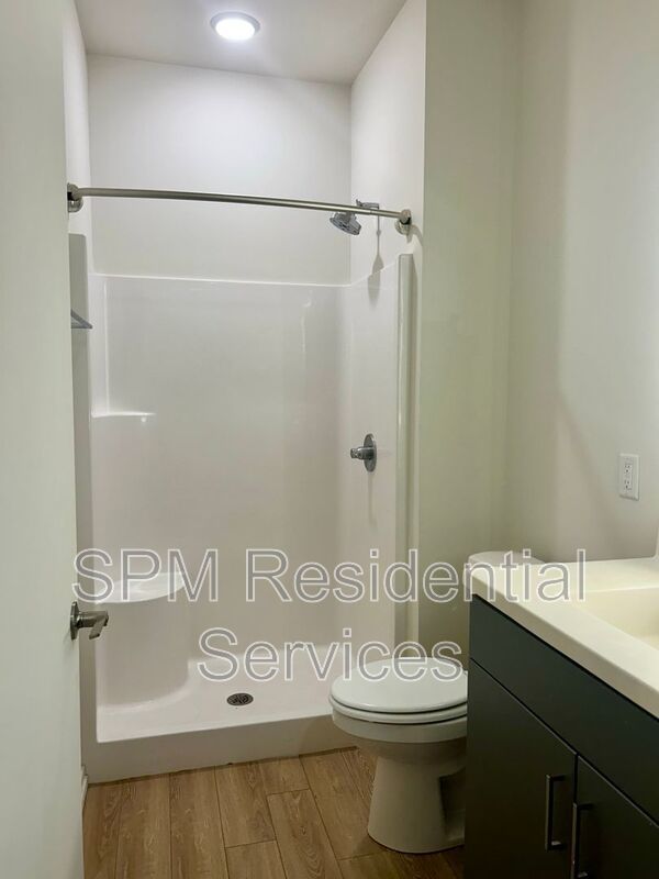 3rd Floor, Studio, Downtown, Close to CFCC property image