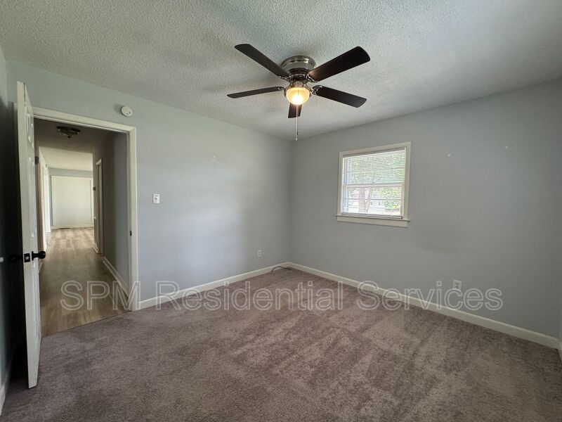 Forest Park - Located within 5 miles of Wrightsville Beach & UNCW property image
