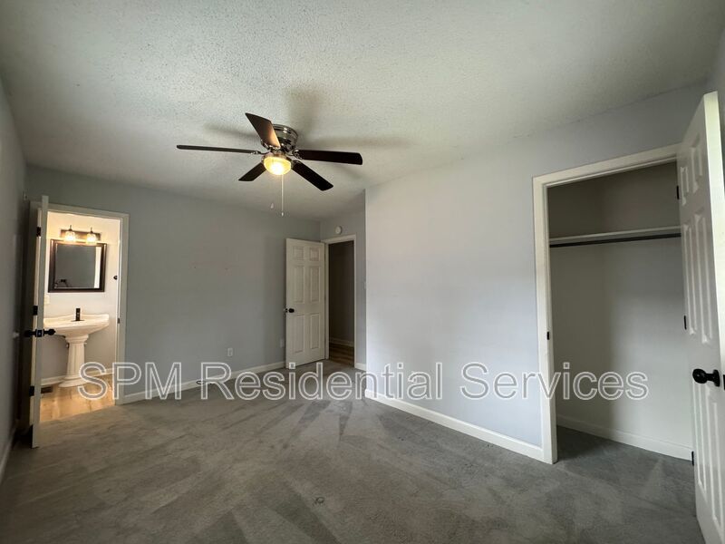 Forest Park - Located within 5 miles of Wrightsville Beach & UNCW property image