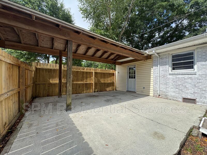 Forest Park - Located within 5 miles of Wrightsville Beach & UNCW property image