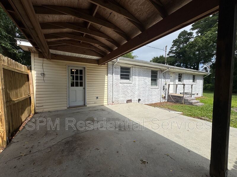 Forest Park - Located within 5 miles of Wrightsville Beach & UNCW property image
