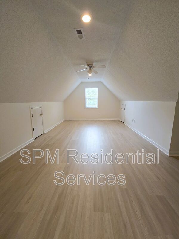 Beautifully renovated home centrally located mid-town near shopping and restaurants. property image