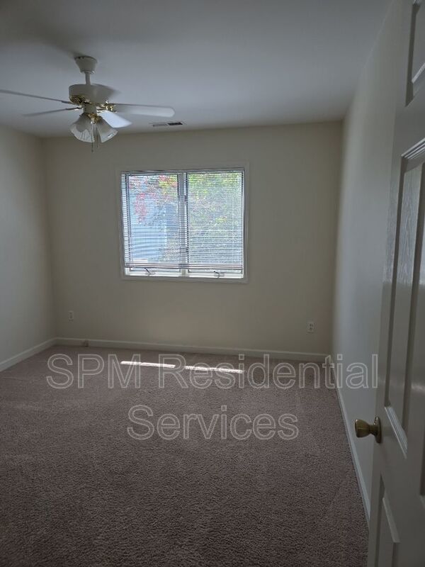 Walking distance from the beach, Oceanside, Walking distance to restaurants and shops property image