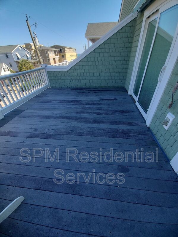 Walking distance from the beach, Oceanside, Walking distance to restaurants and shops property image