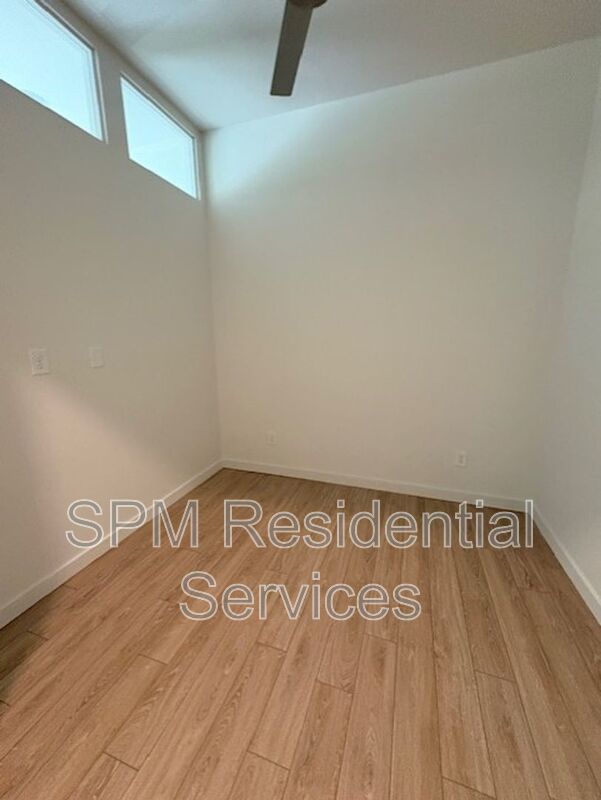 1st Floor, Close to CFCC, Brooklyn Arts District property image