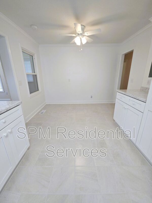 Close to UNCW and Wrightsville Beach. Recently Updated property image